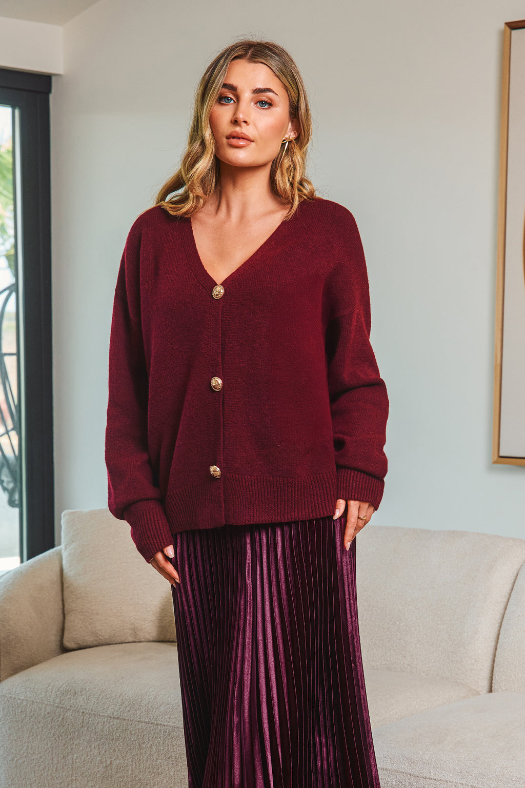 Rote V-Ausschnitt Strickjacke mit Knopfleiste