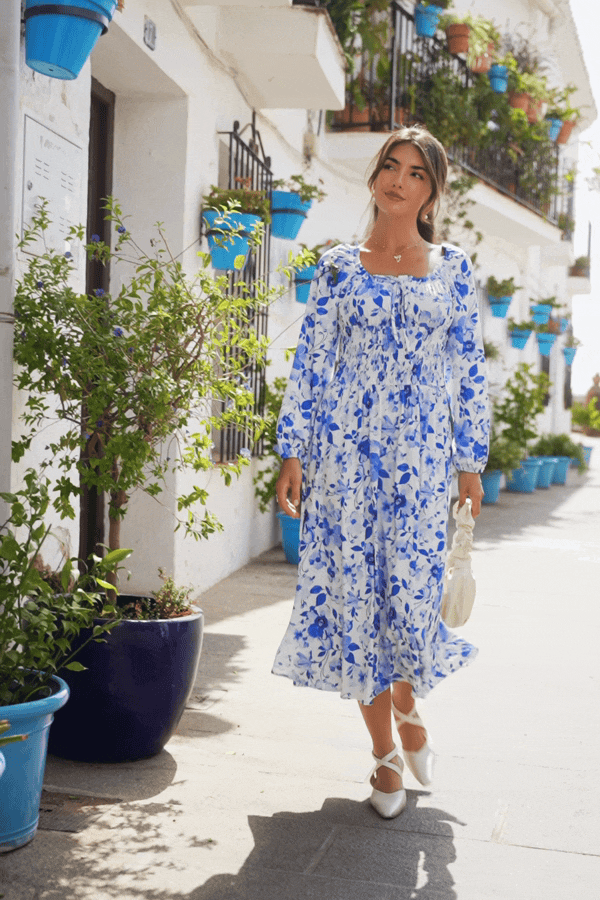 Blaues Geblümtes Gesmoktes Rundhals Maxikleid
