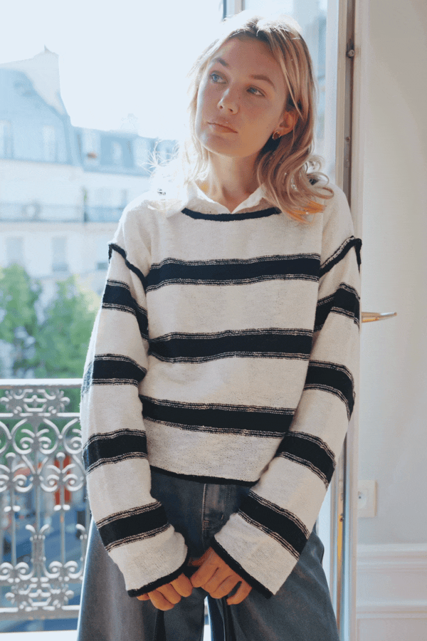 Gestreifter Strick-Pullover