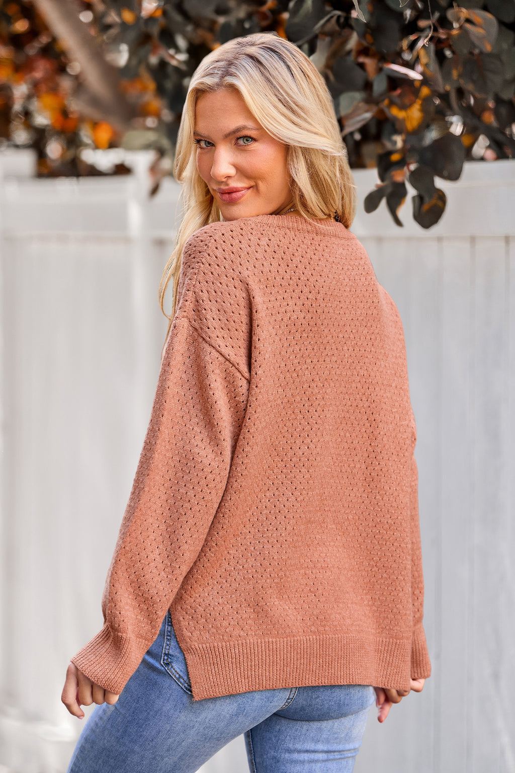 Neutraler V-Ausschnitt Langarmpullover
