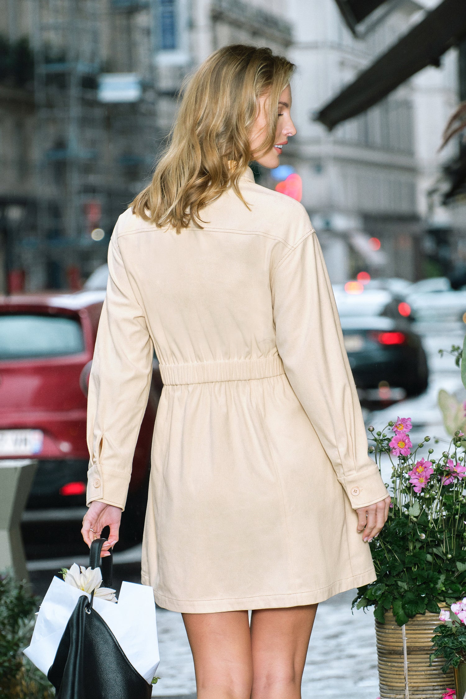 Beiges Lange Ärmel Mini-Hemdkleid