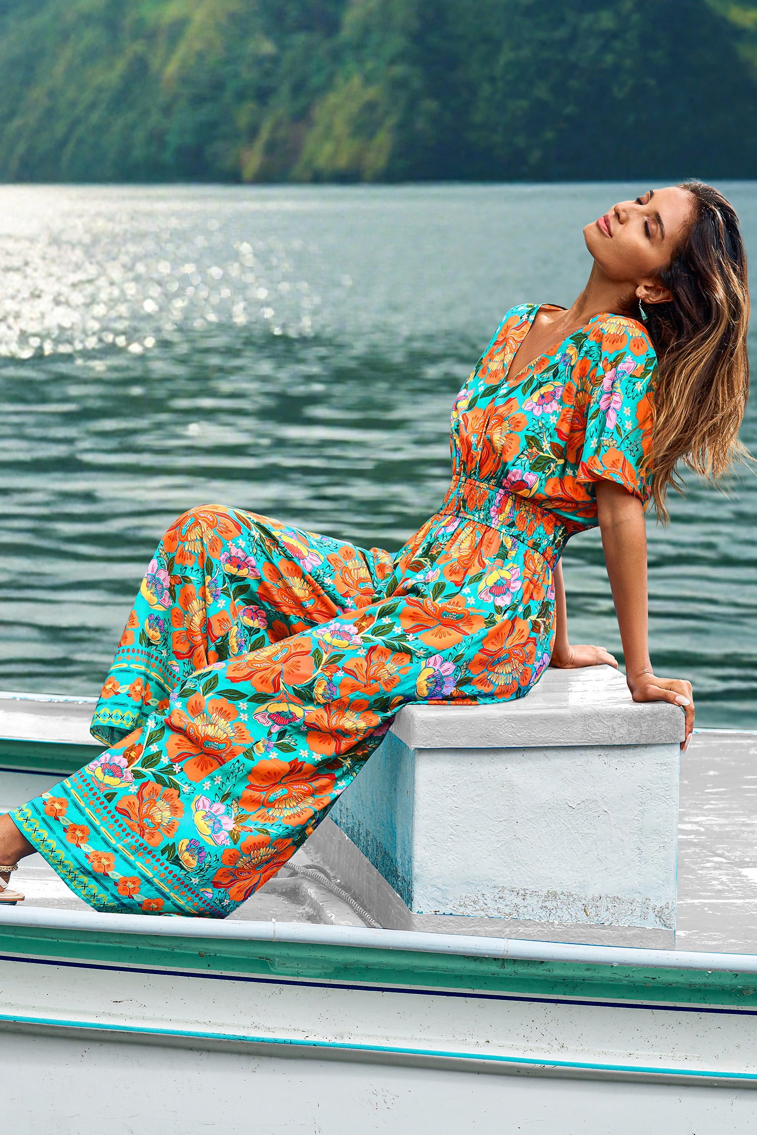 Blumiger Wickel-Jumpsuit mit elastischem Bund