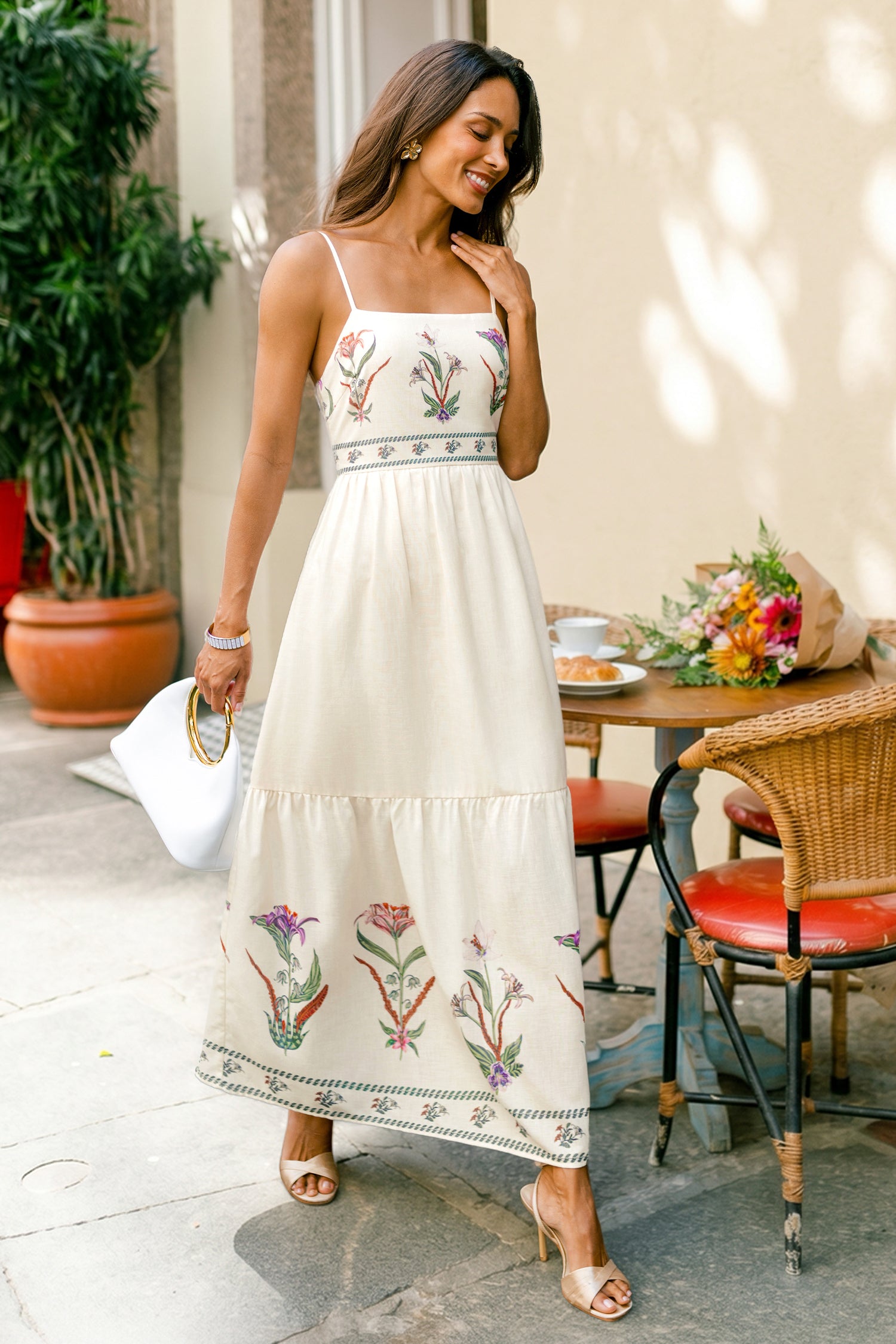 Maxikleid mit eckigem Ausschnitt und Blumenprint