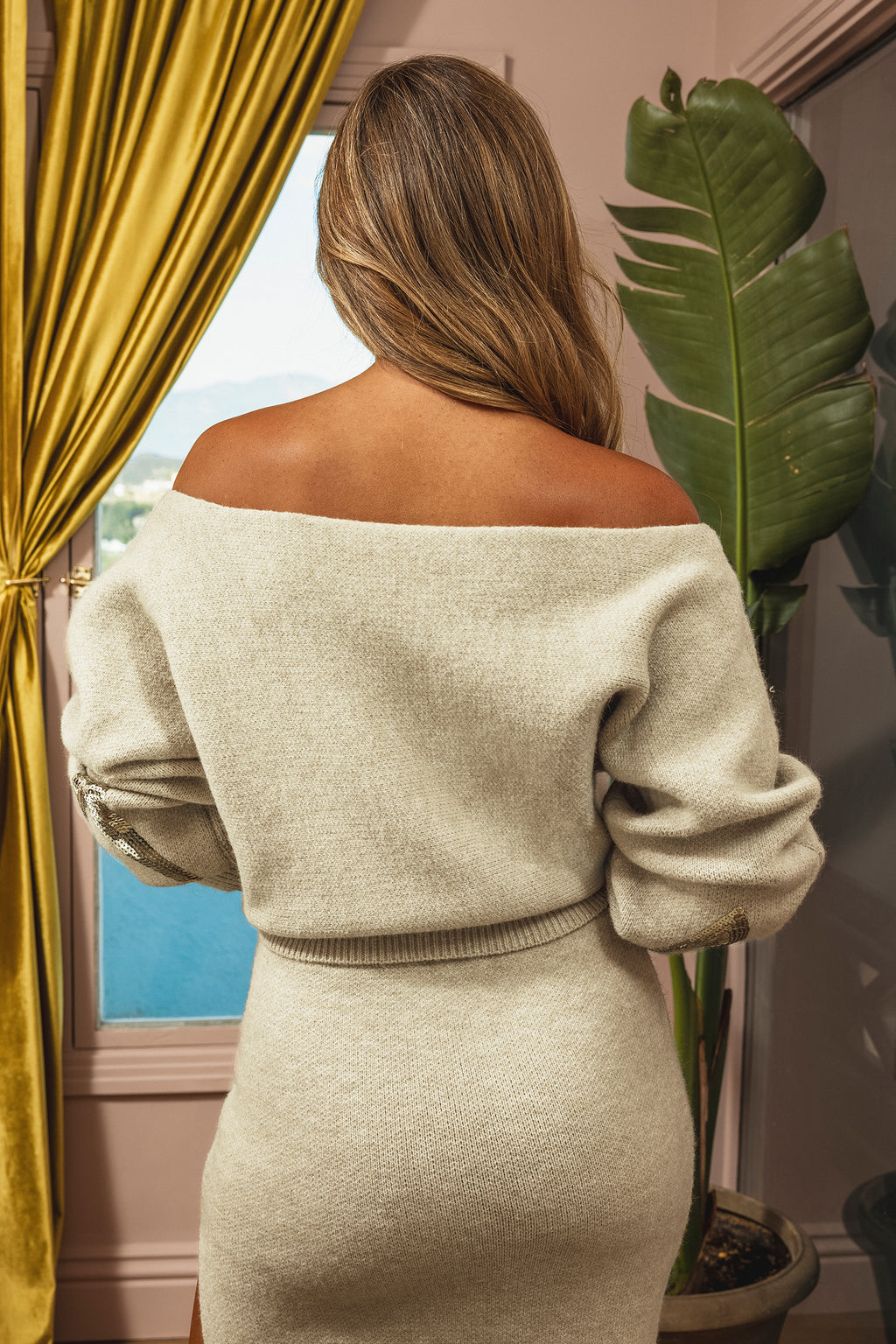 Off-Shoulder Pailletten-Pullover