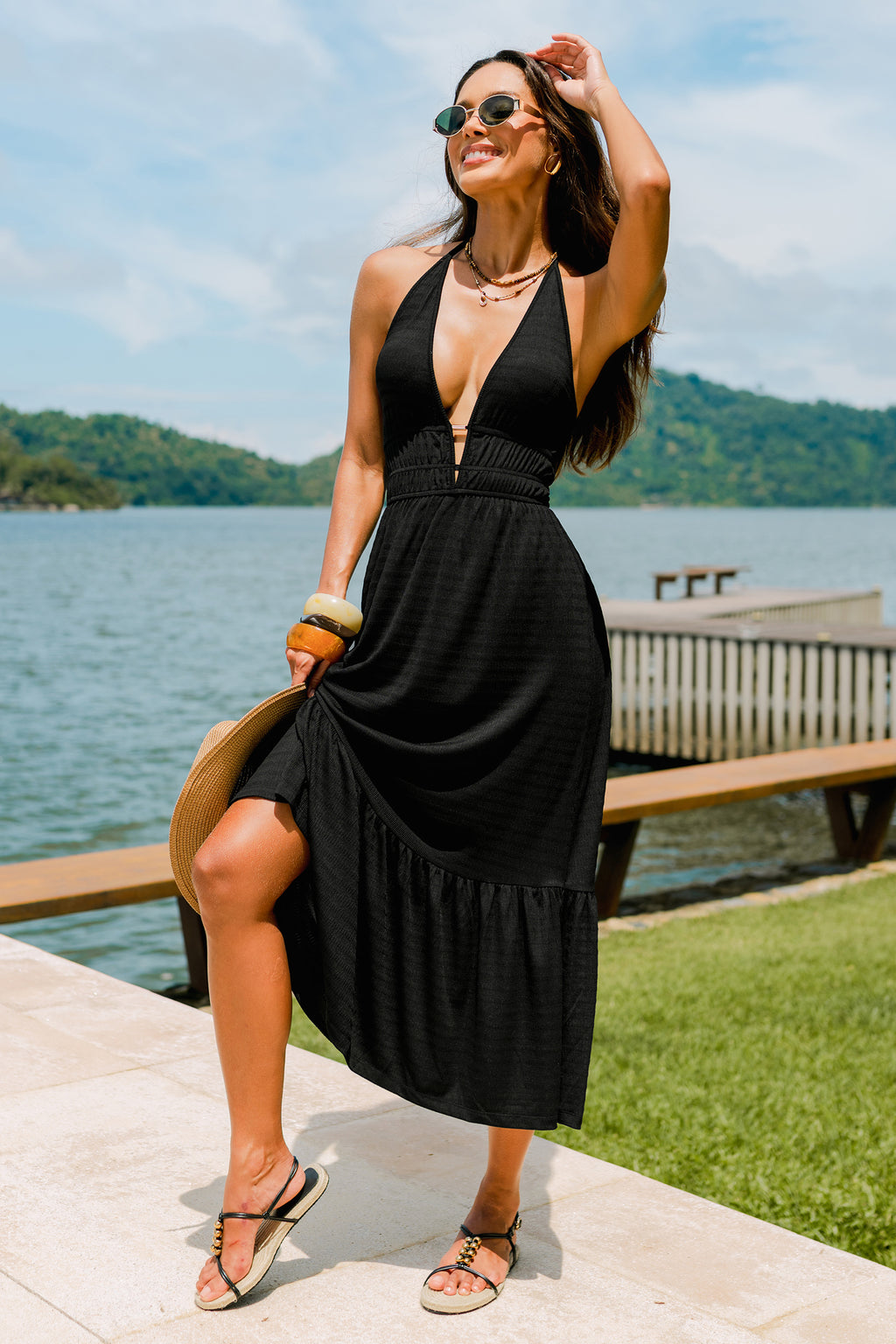 Schwarzes Tiefer Ausschnitt Neckholder-Maxi-Strandkleid