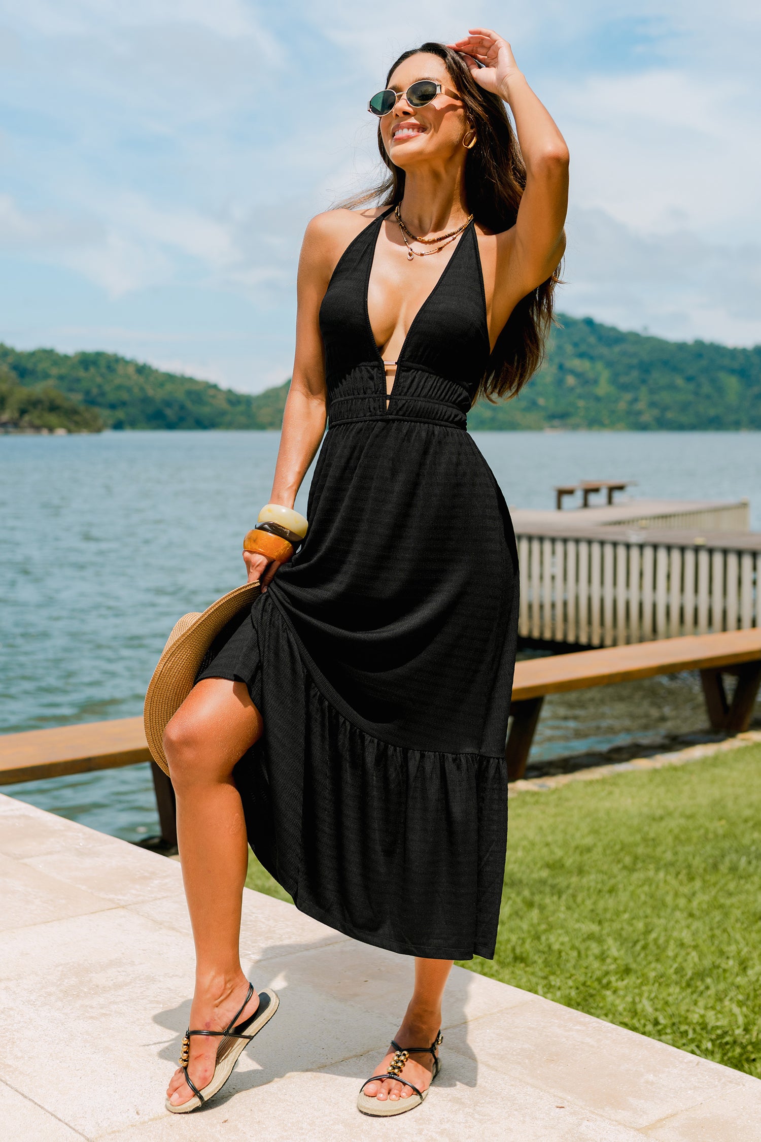 Schwarzes Tiefer Ausschnitt Neckholder-Maxi-Strandkleid