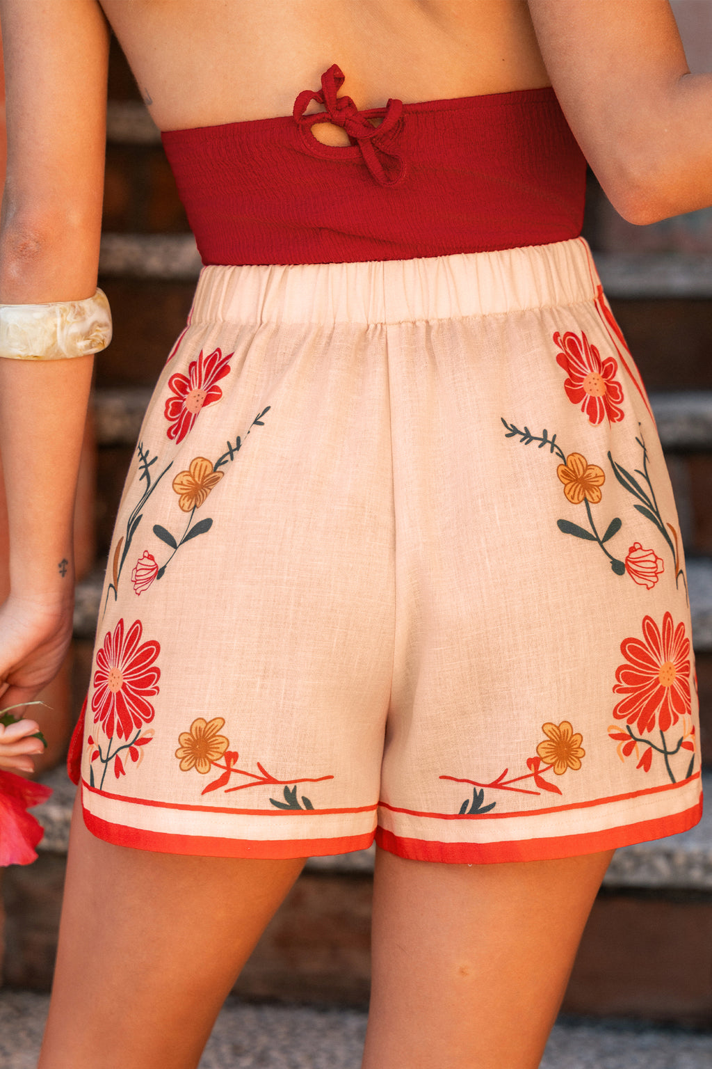 Shorts mit floralem Muster