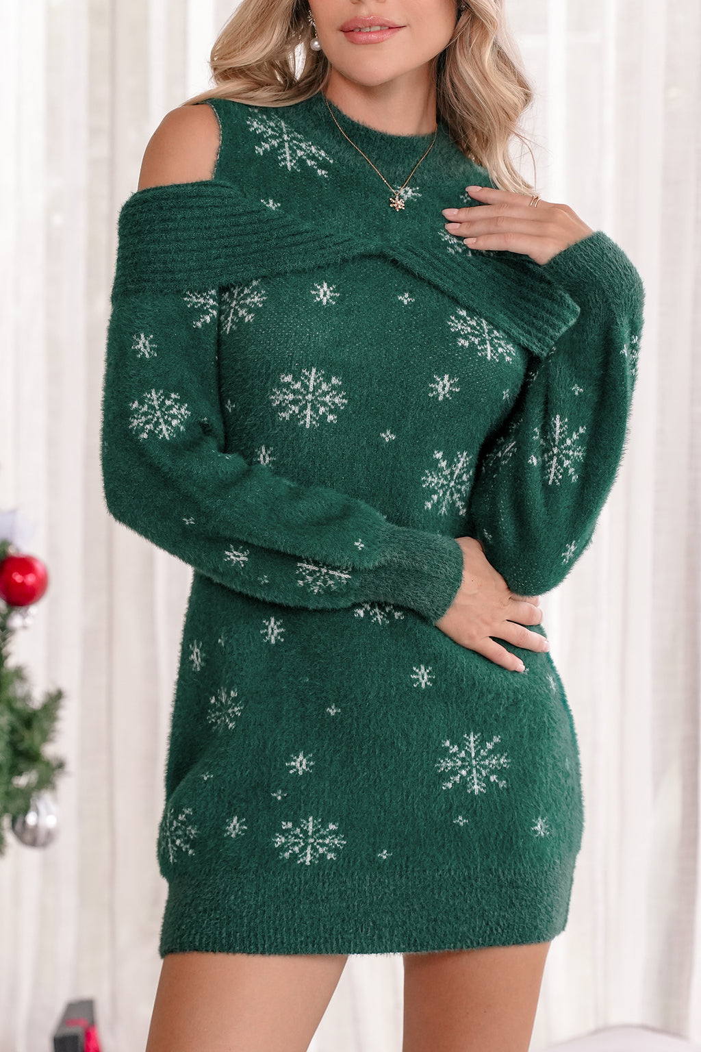 Grünes Cut-out Weihnachtspulloverkleid