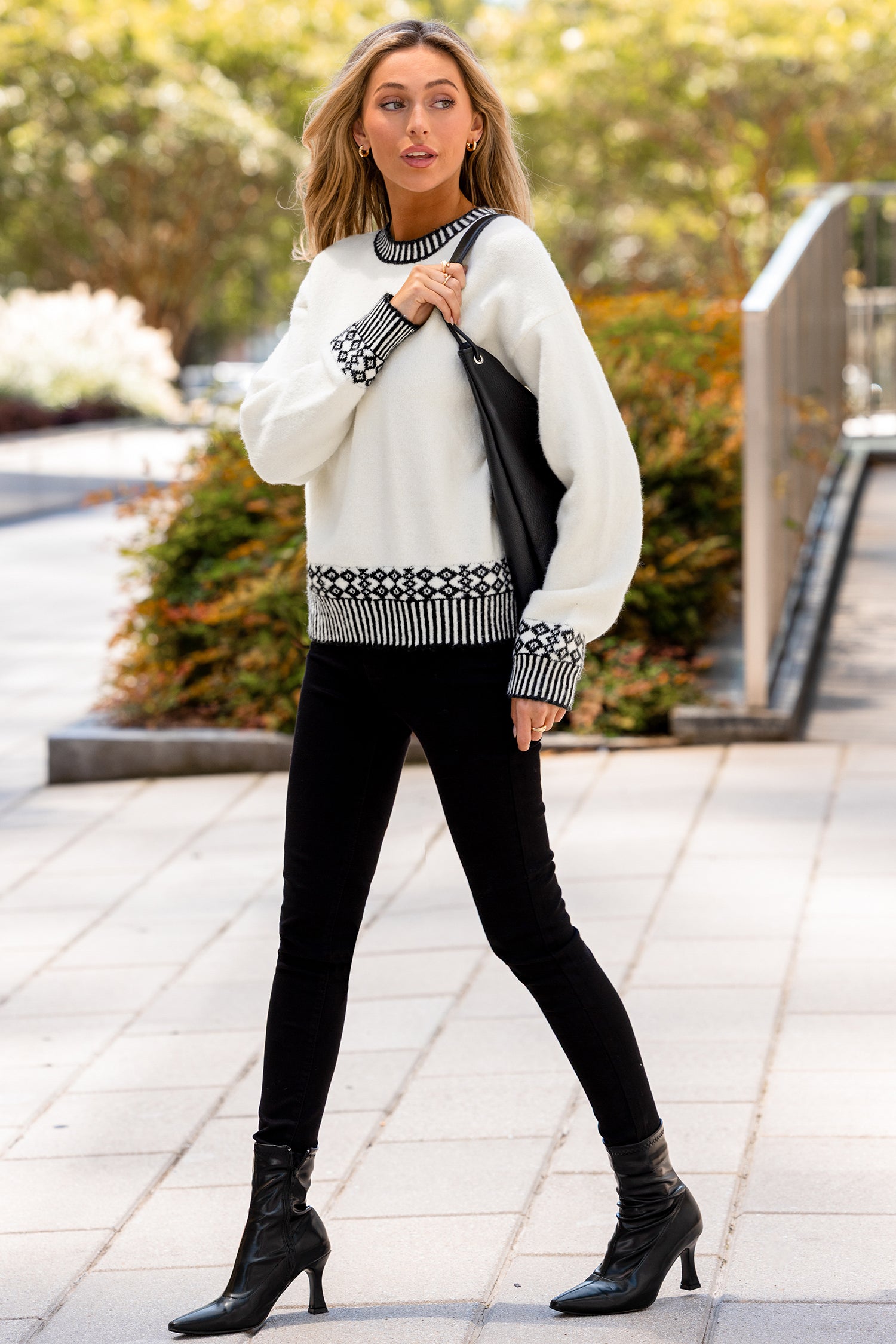 Weißer Rundhals Lange Ärmel Pullover