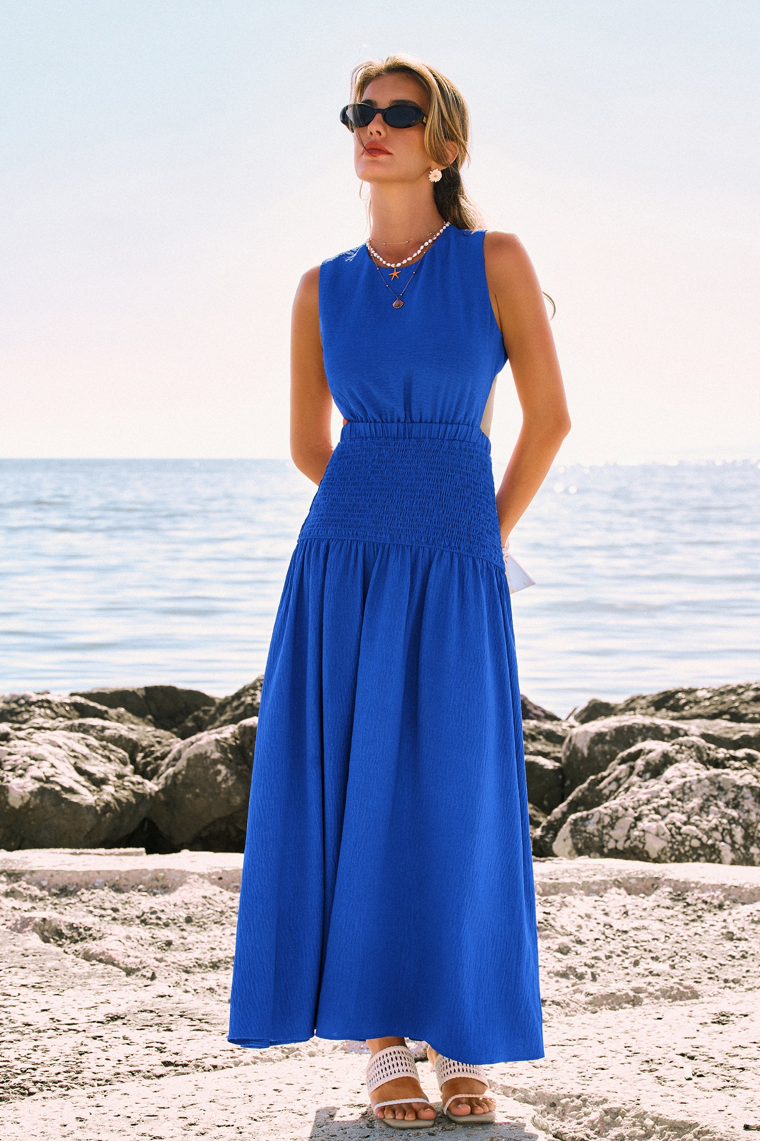 Blaues Ärmelloses Maxi-Strandkleid mit offenem Rücken