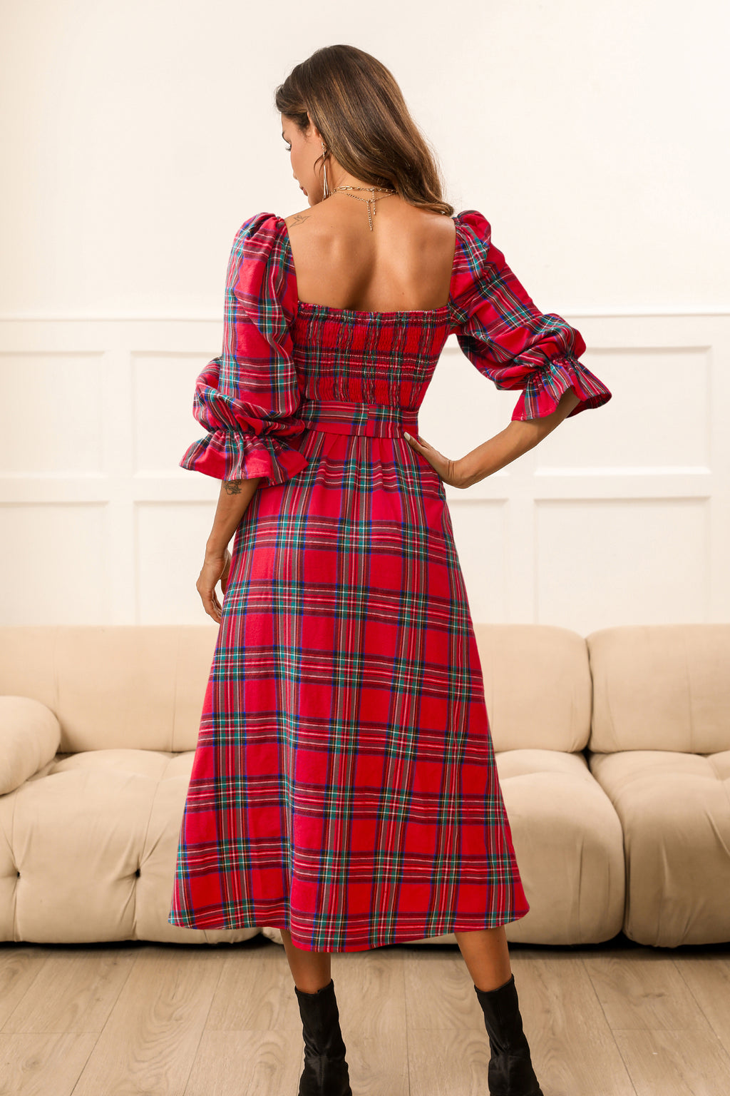 Zeitloses Midikleid mit Karomuster