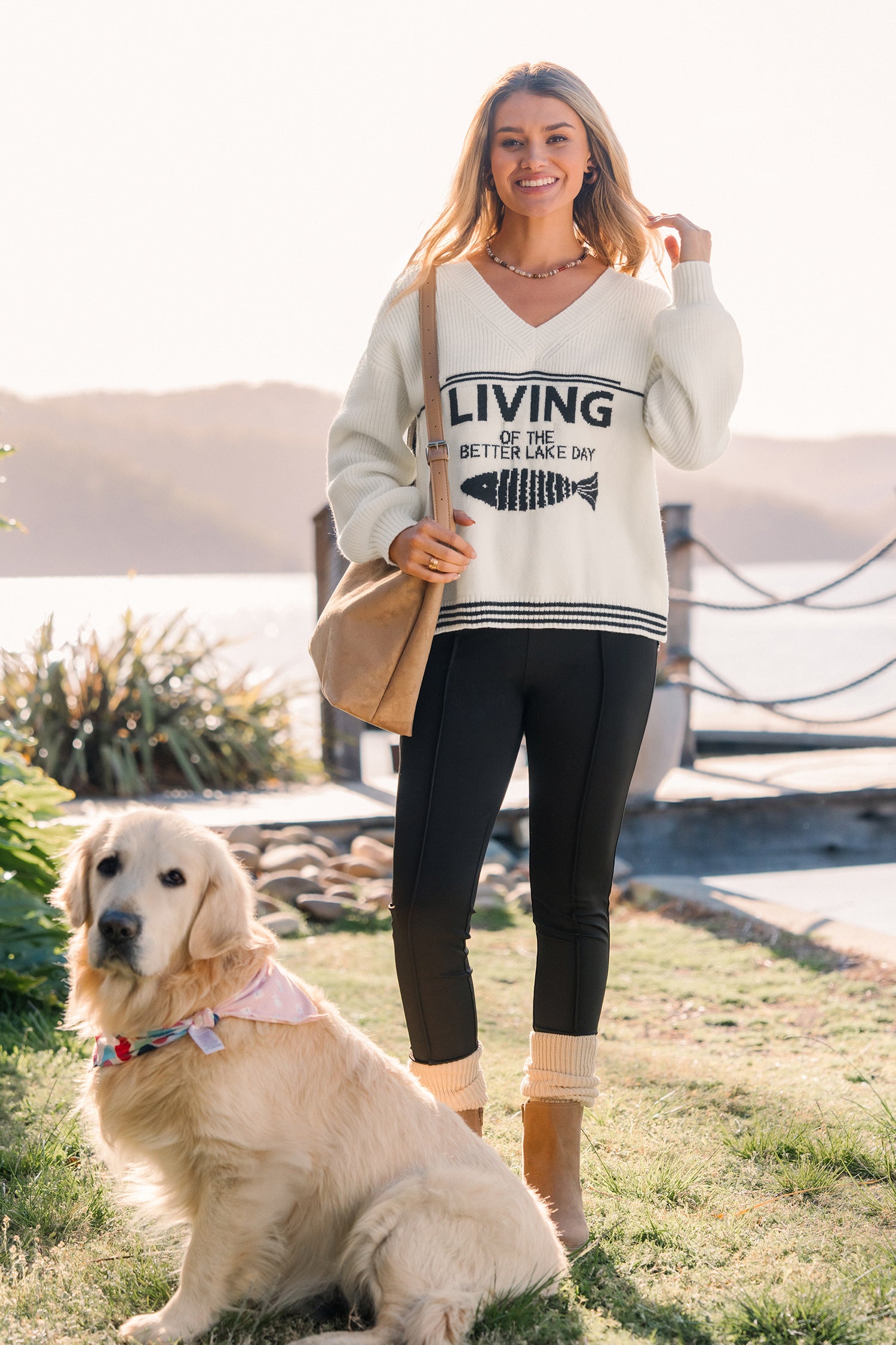 Beiger V-Ausschnitt Pullover mit Schlitzsaum