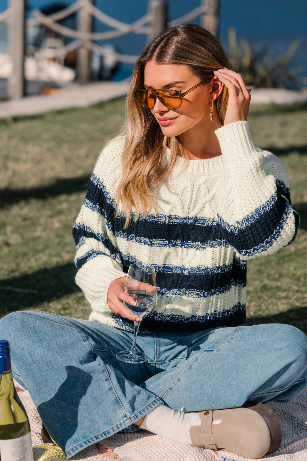 Gestreifter Rundhals Pullover