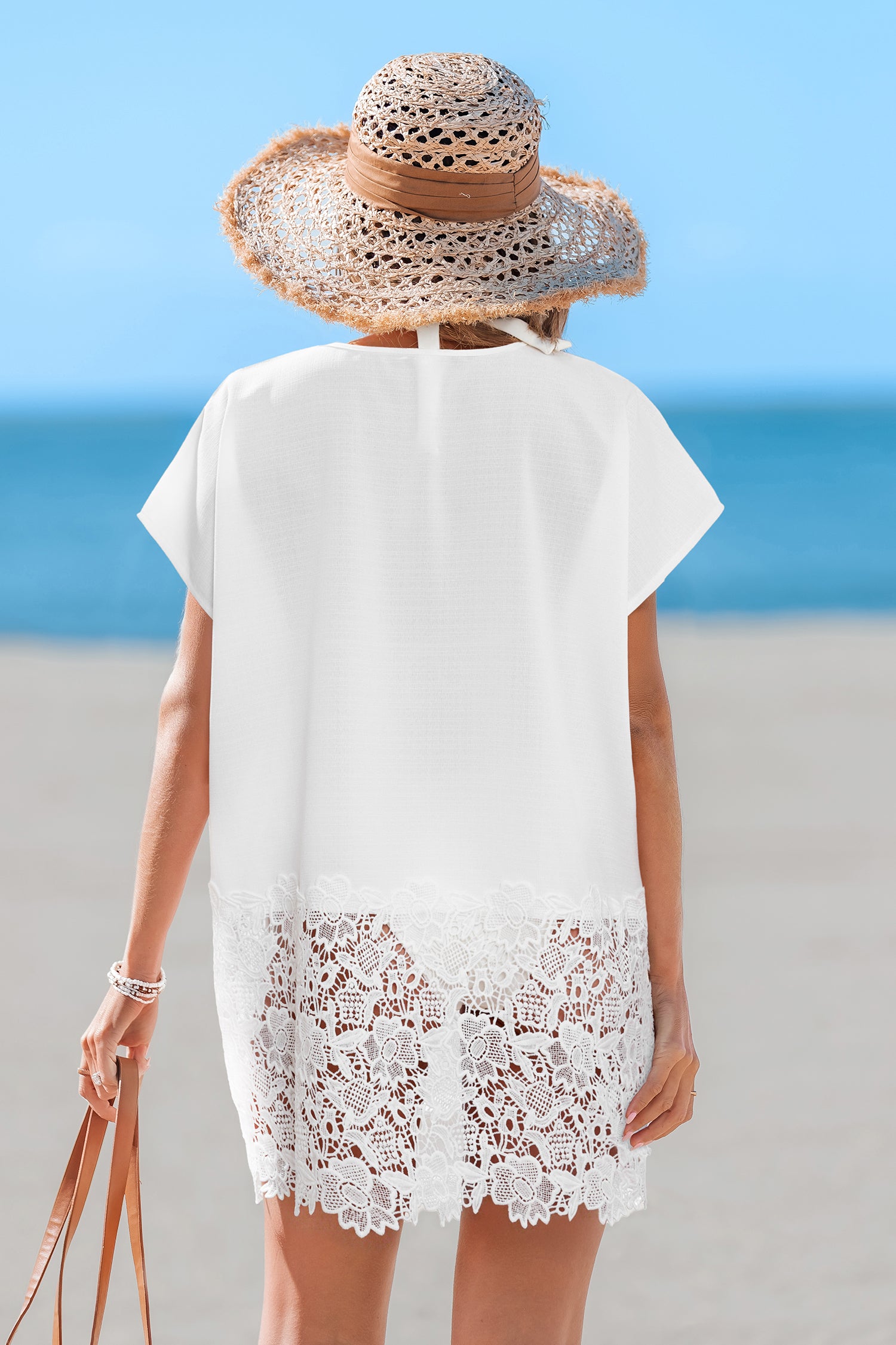 Weißes Kurzarm Strandkleid mit Spitzenbesatz