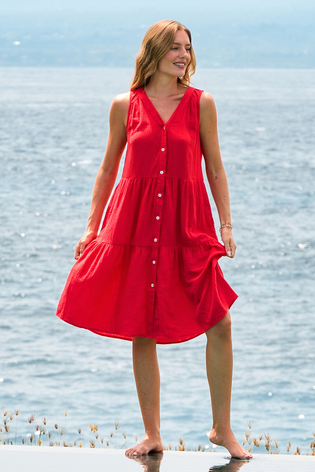 Rotes Ärmelloses V-Ausschnitt Midi-Urlaubs-Sommerkleid