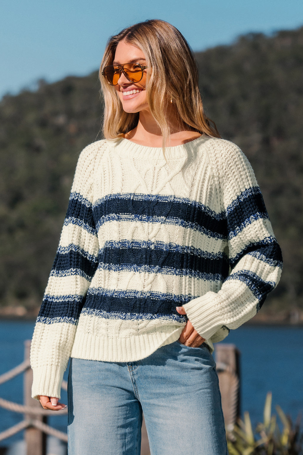 Gestreifter Rundhals Pullover
