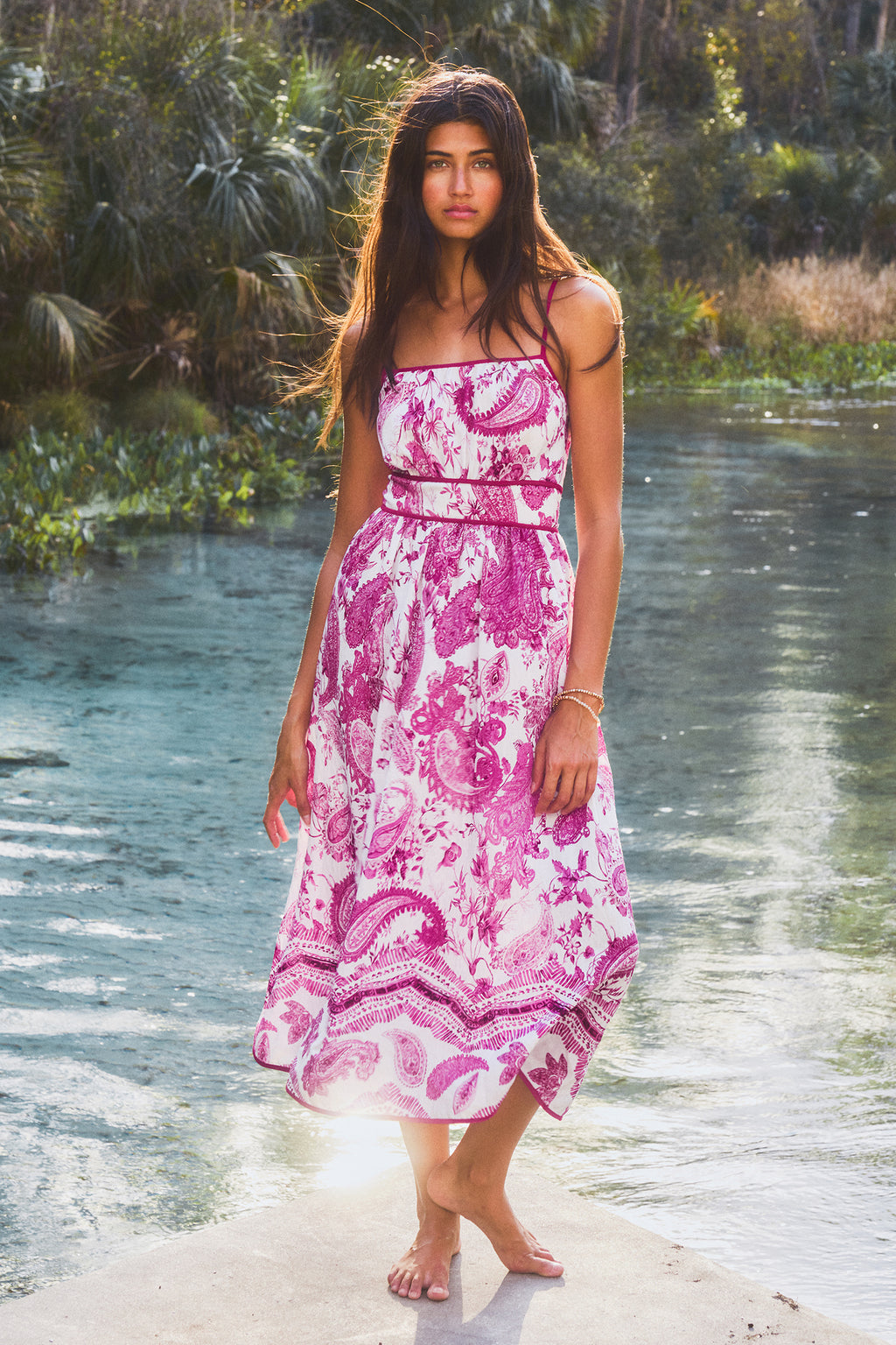 Lila Paisley Eckiger Ausschnitt Midi-Trägerkleid