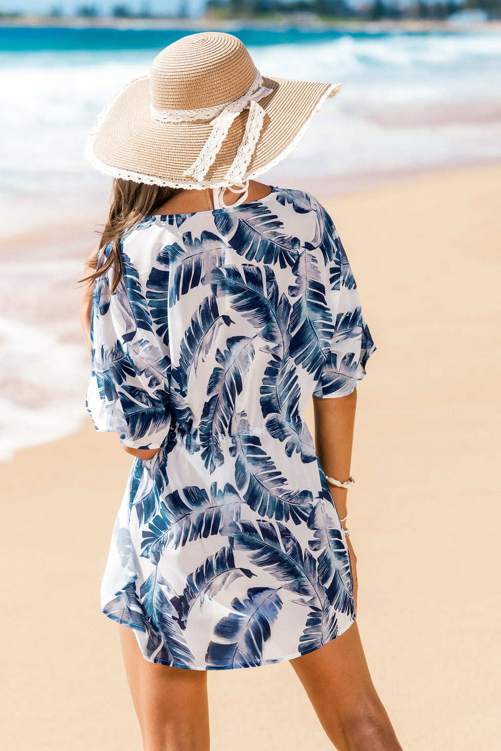 Ärmelloser Strandkimono mit Frontbindung