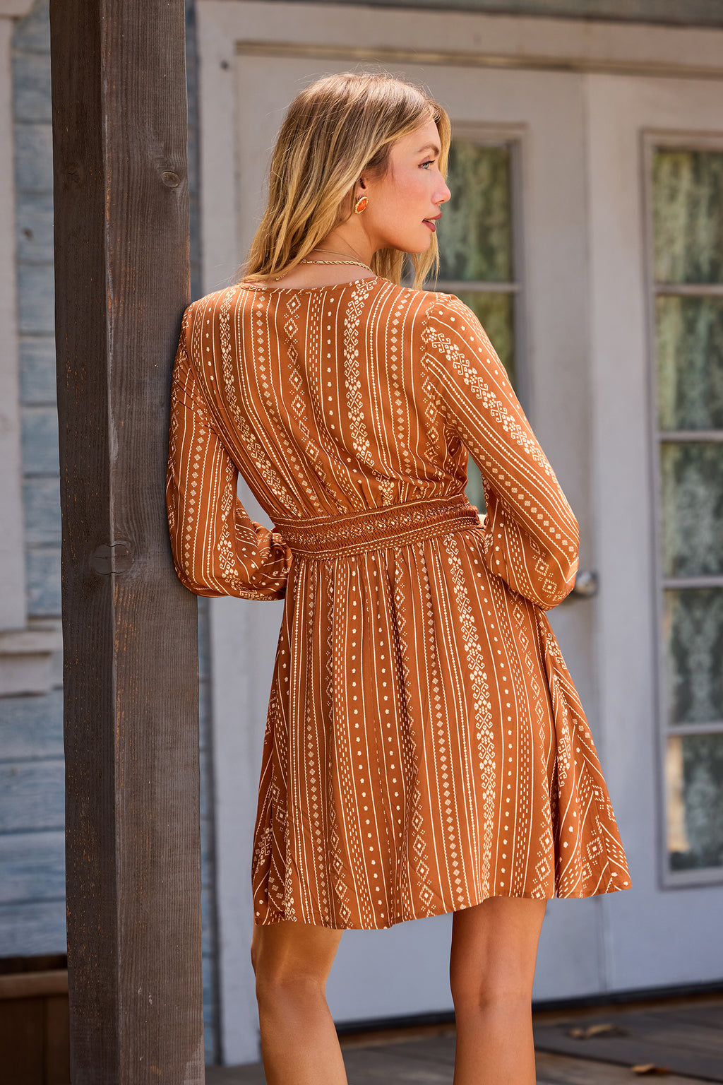 Boho Braunes Tiefer Ausschnitt Lange Ärmel Minikleid