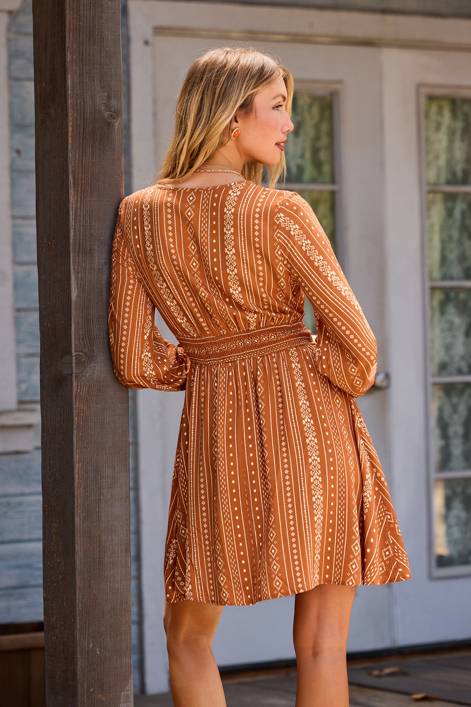 Boho Braunes Tiefer Ausschnitt Lange Ärmel Minikleid