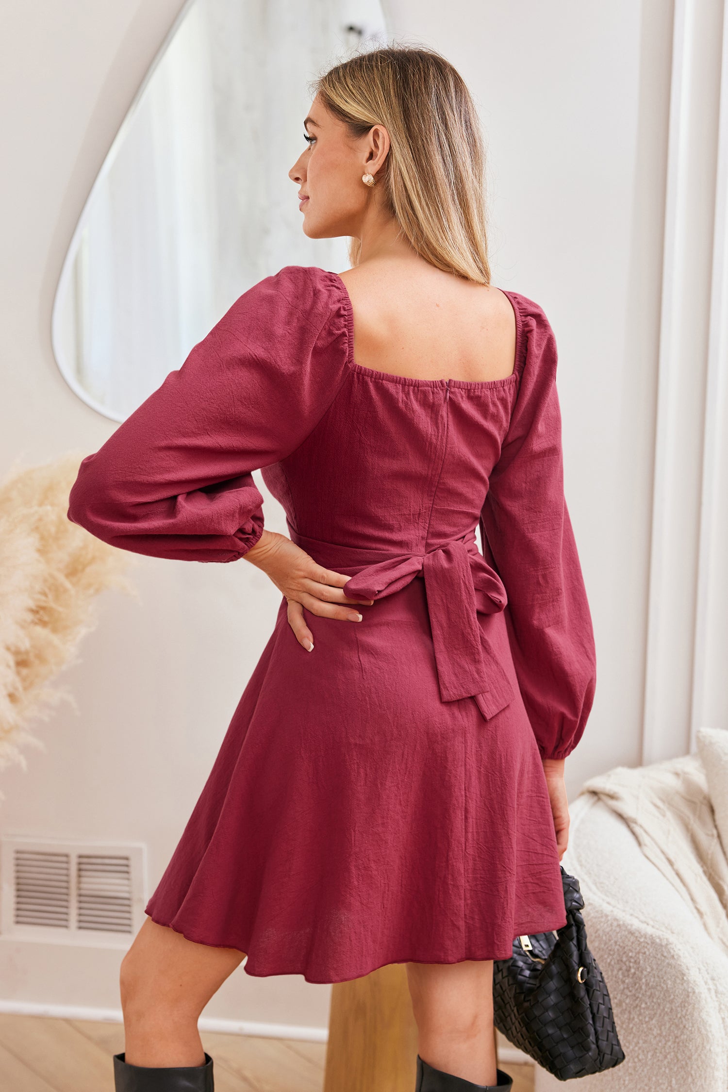 Burgunderrotes Langärmeliges Gesmoktes Minikleid