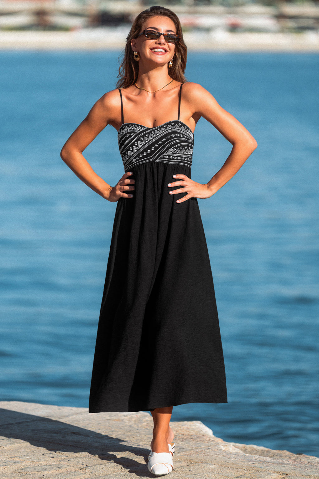 Schwarzes Ärmelloses Herzausschnitt Maxikleid