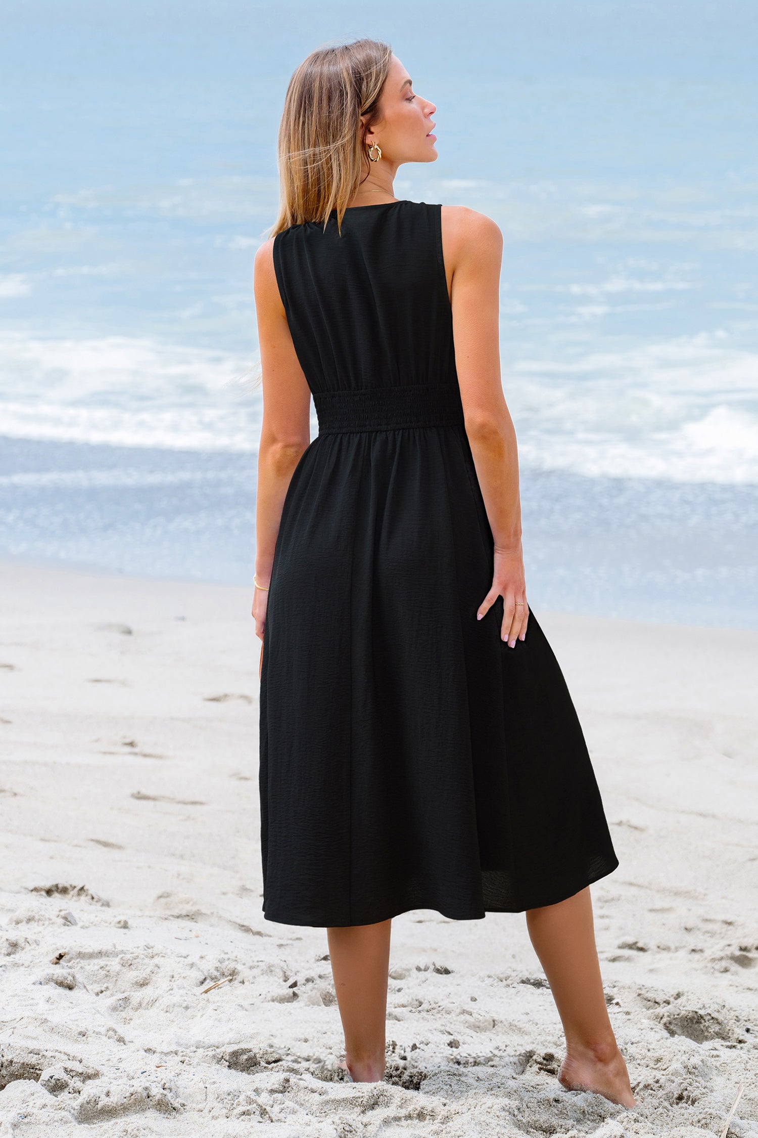 Schwarzes Ärmelloses V-Ausschnitt Wickel-Maxikleid