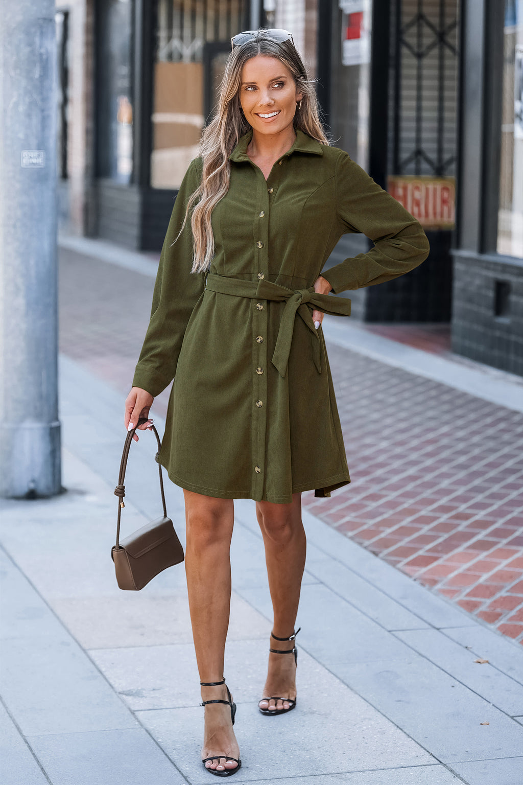 Grünes Langarm Mini-Hemdkleid