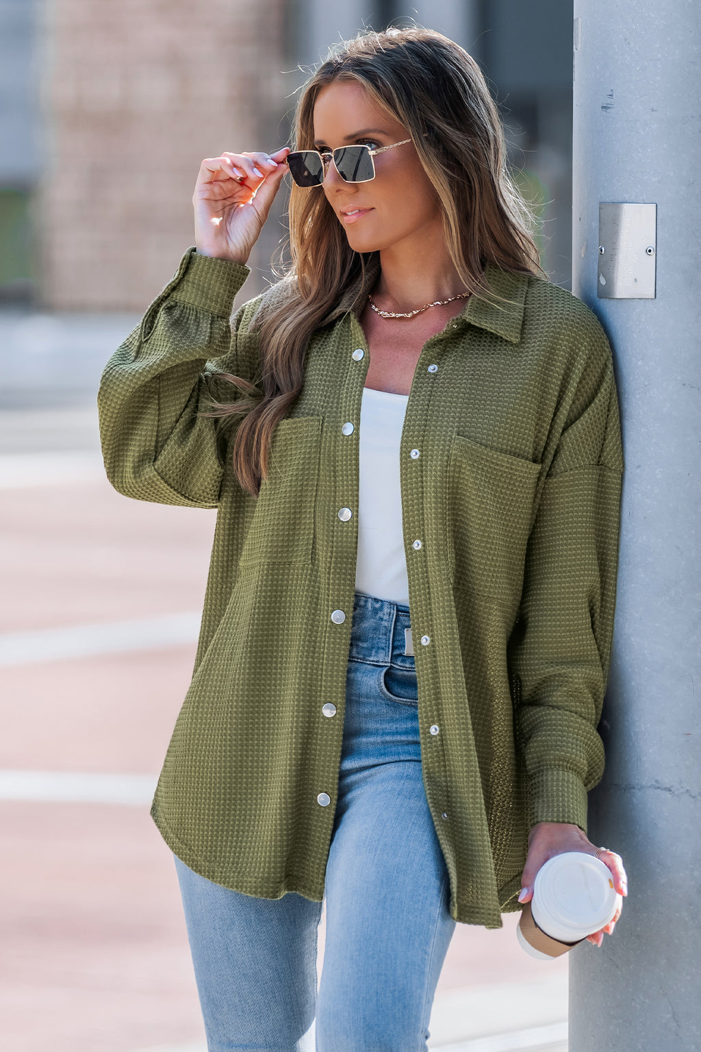 Grüne Jacke mit Tasche und Kragen
