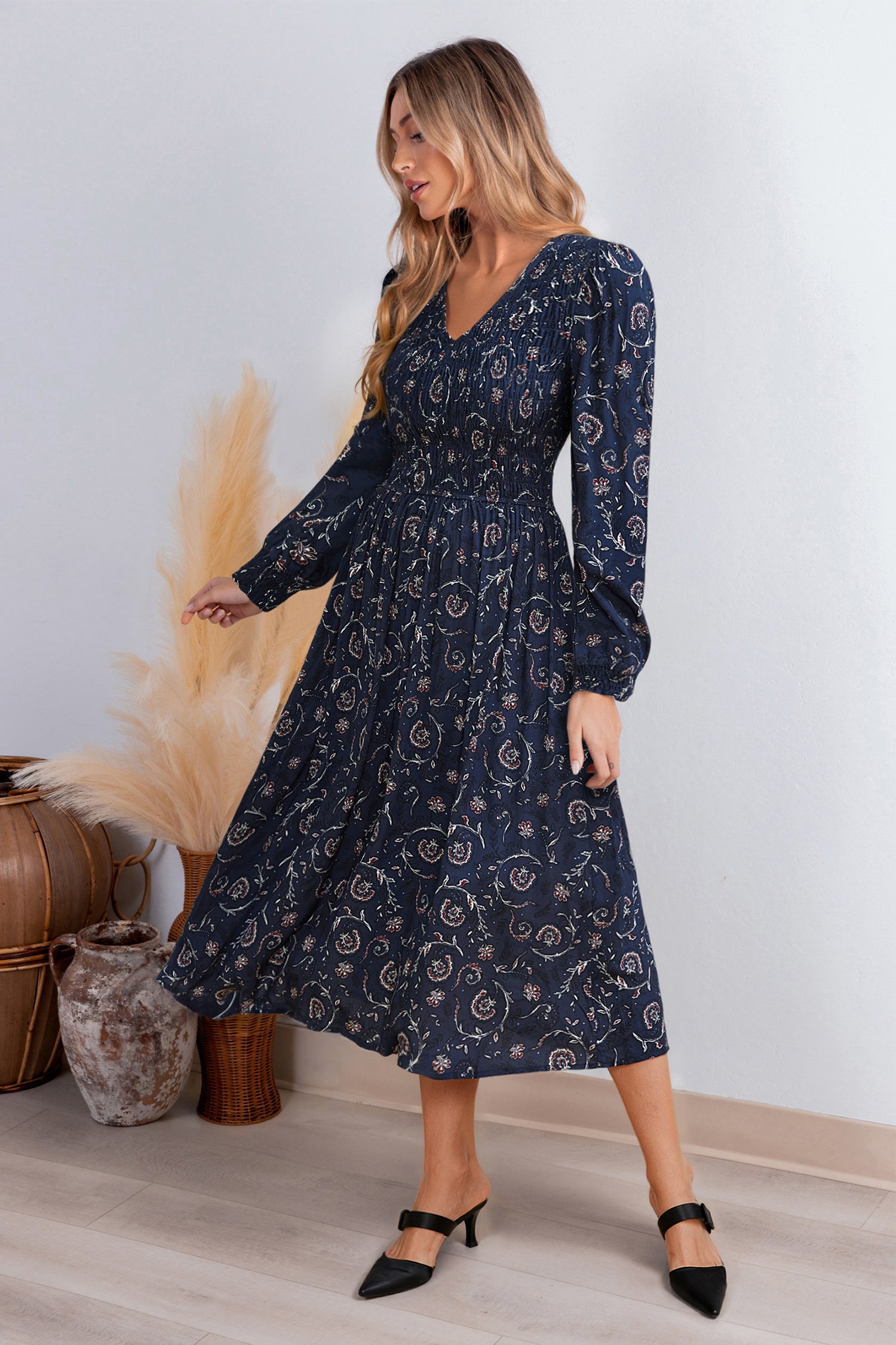 Navy Langärmeliges Gesmoktes Maxikleid mit Blumenmuster