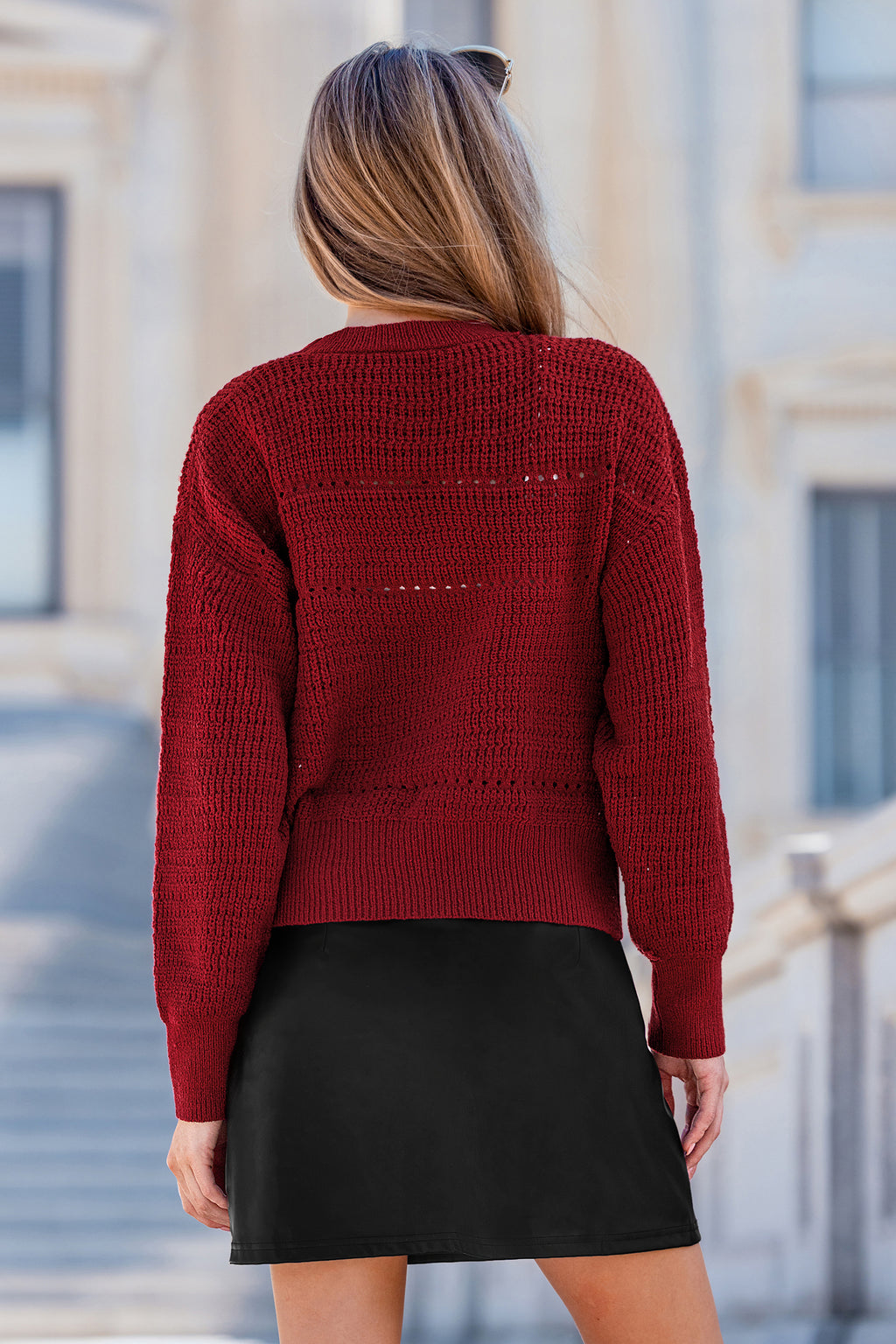 Roter Rundhals Pullover