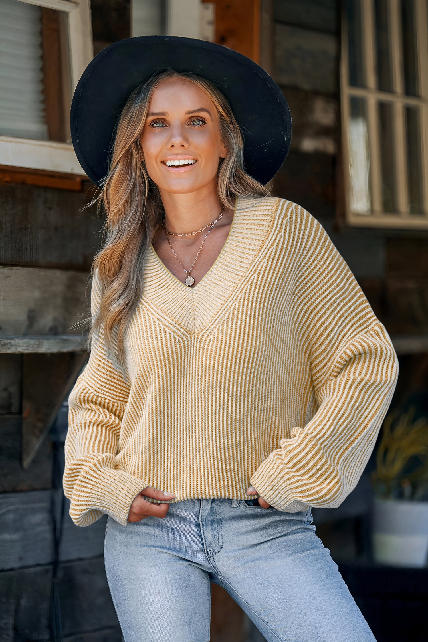 Gelber V-Ausschnitt Pullover