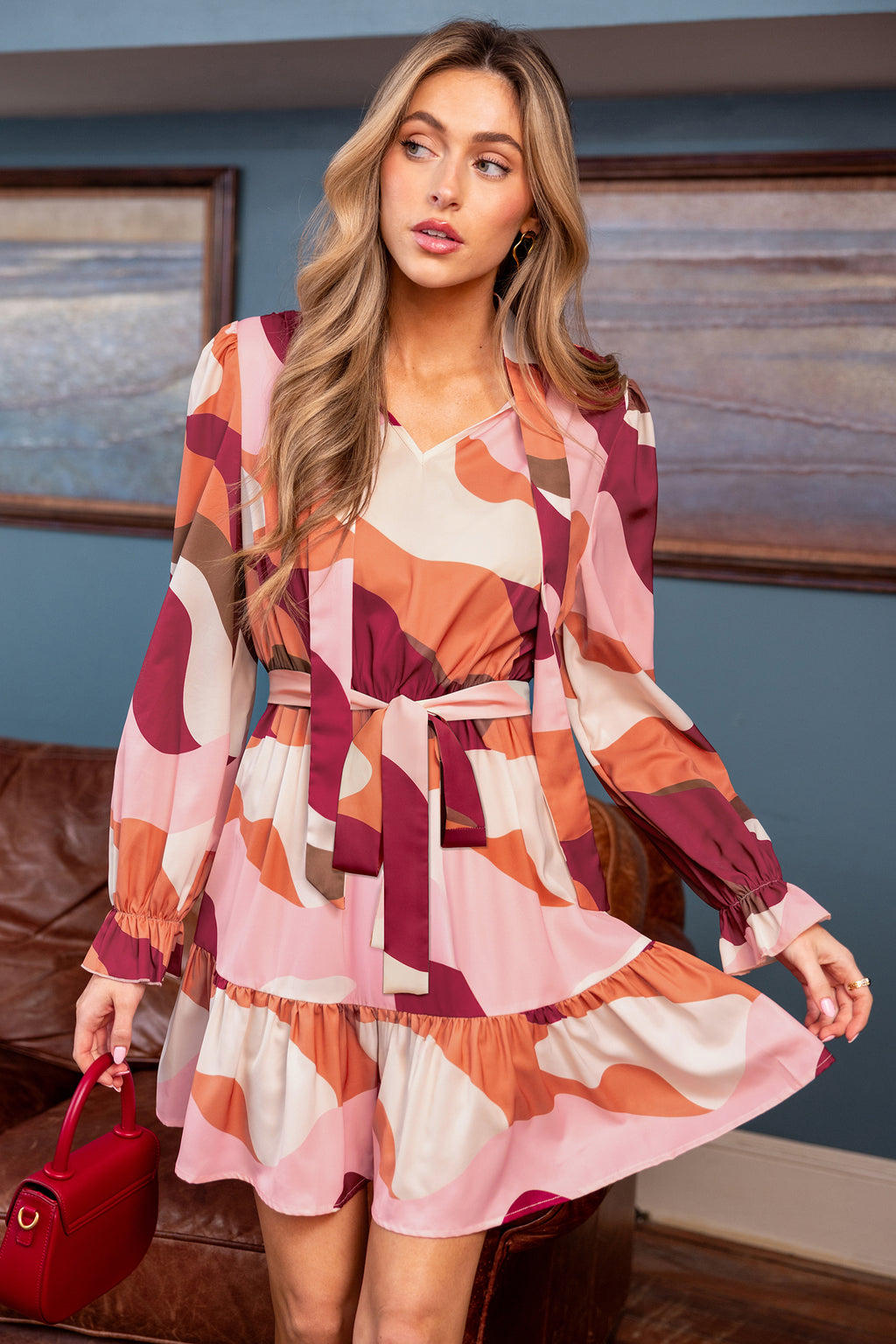 Abstraktes Hoher Ausschnitt Langarm Mini-Blusenkleid