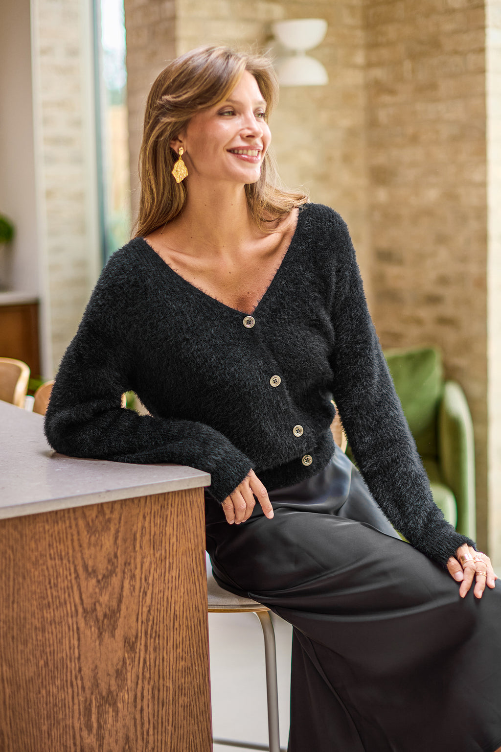 Schwarze V-Ausschnitt Strickjacke